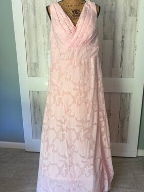 FORMAL DRESS  PINK - 12W USA  16W international